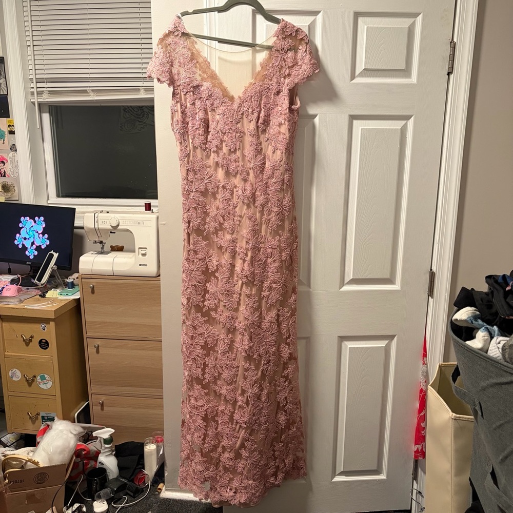 Tadashi Shoji Blush Lace Dress As Is